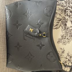 Louis Vuitton Handbag 