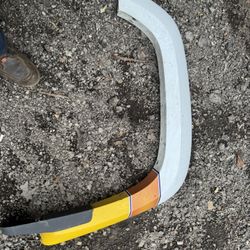 Front Left Fender Flare 2004 Chevrolet Colorado