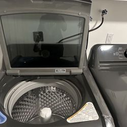 Upgrade And Pay Less! Brand  New LG Washer And Dryer Less Than 3 Months Old