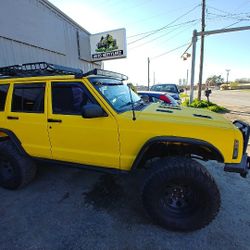 1999 Jeep Cherokee