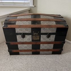 Vintage Trunk