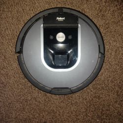 Roomba Vacuum 