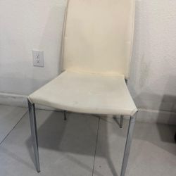 Set of 6 White Chair