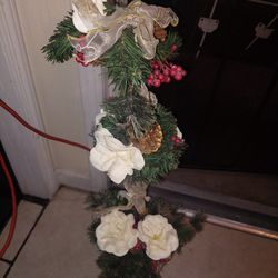 2  Topiary 3 Tiered Holiday- Gardenia