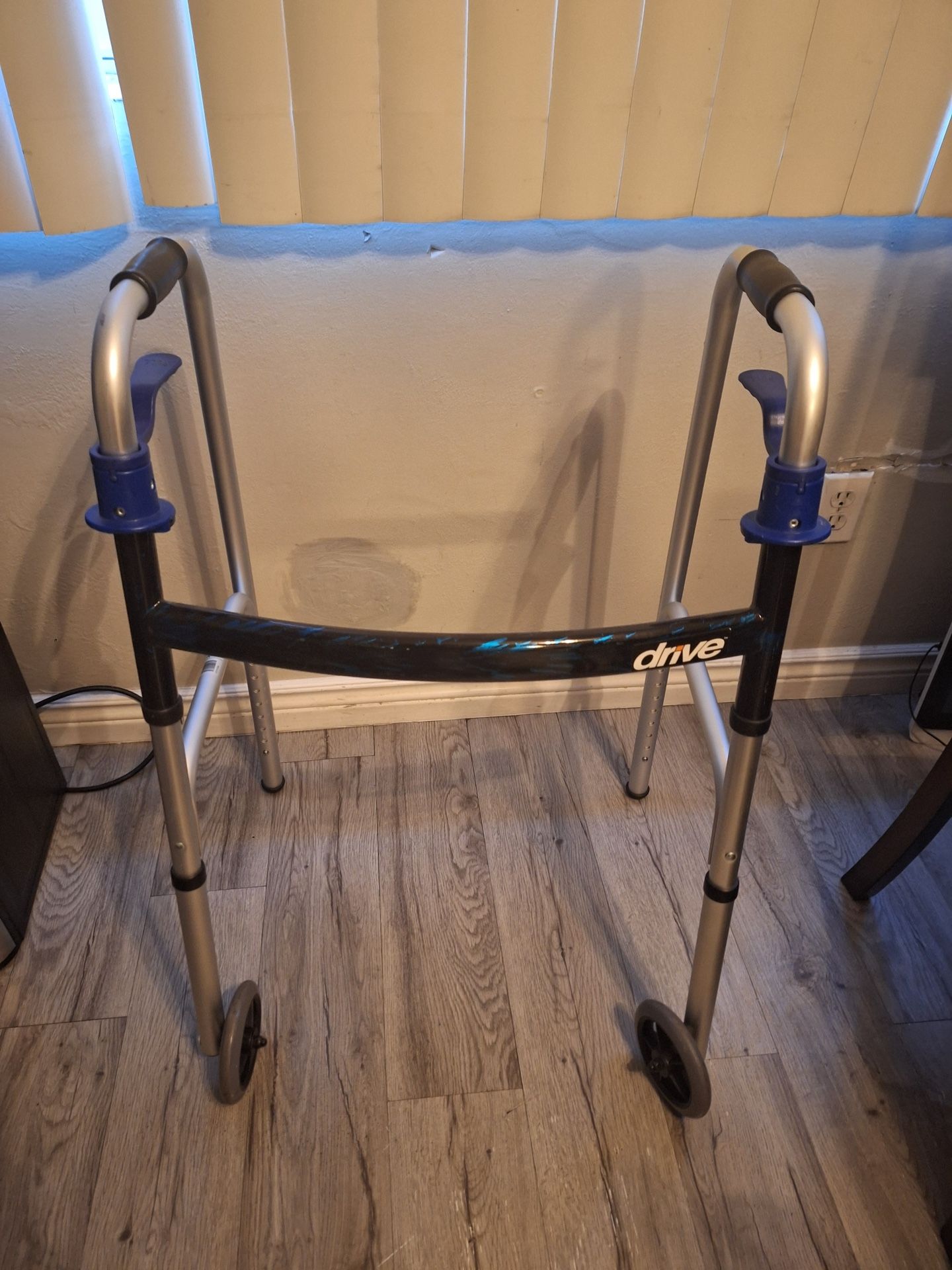 Walker/ Andador Para Adulto