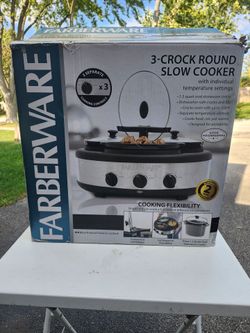 Farberware 3-Crock Triple Slow Cooker Buffet Server 1.5 Qt Each Open Box