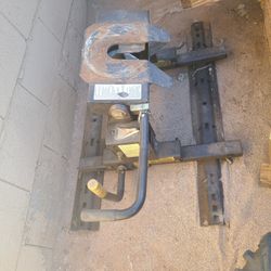 Quinta Rueda. / Fifth Whell