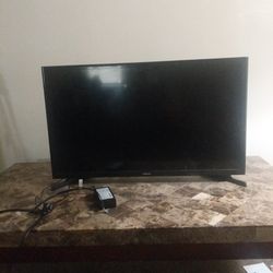 Samsung 32 Inch Smart TV With Remote