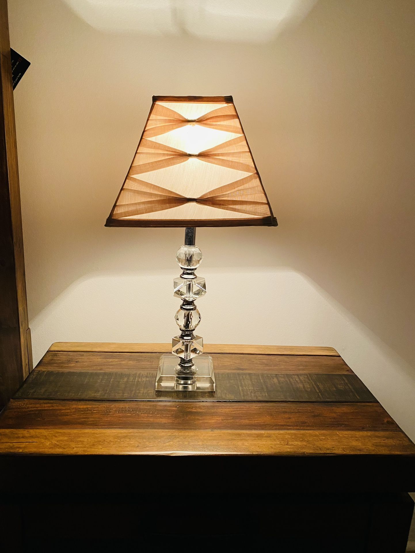 Beautiful Antique Nightstand/Table Lamp. Nice and cozy. Like new condition. 22” tall with shade. Look at another lamp and buy both for $50. Great barg