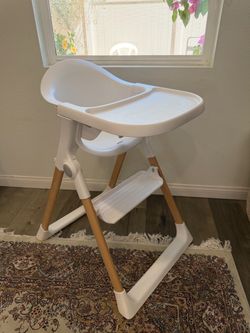 High Chair | Munchkin Float