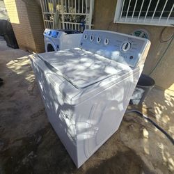 Kenmore Series 500 Top-Load Washer – Reliable, Clean, Ready to Go