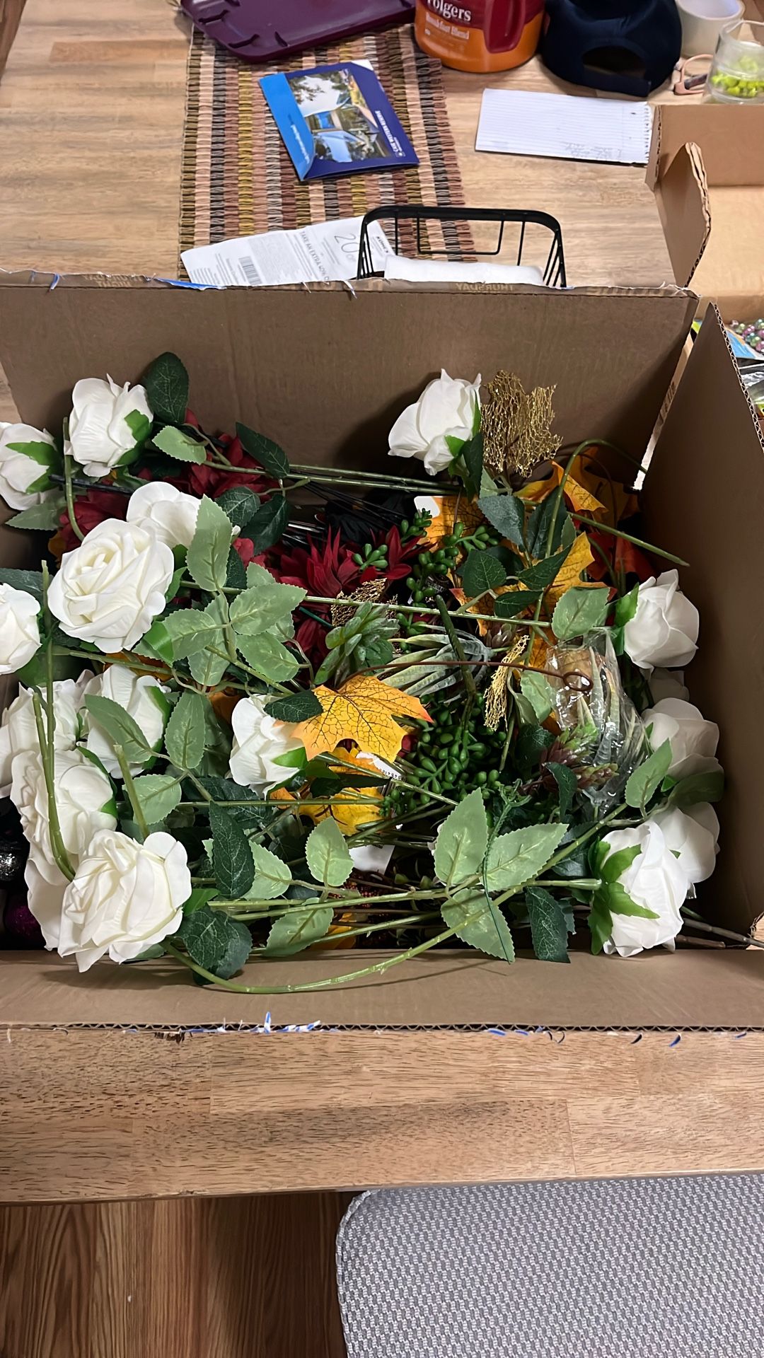 Miscellaneous Arts And Crafts Supplies