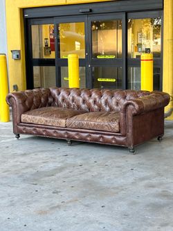 RH leather Chesterfield Brown Leather Sofá