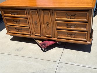Vintage THOMASVILLE XL 9 Drawer Dresser chest