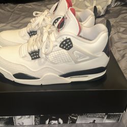 Jordan 4s
