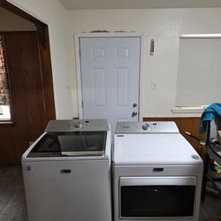 MAYTAG WASHER AND DRYER SET BOTH ELECTRIC XL CAPACITY 5.3 CU GOOD CONDITION HEAVY DUTY DELIVERY AVAILABLE FOR EXTRA FEE WE DO REPAIRS