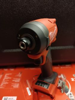 MILWAUKEE M18 FUEL BRUSSELS IMPACT DRIVER