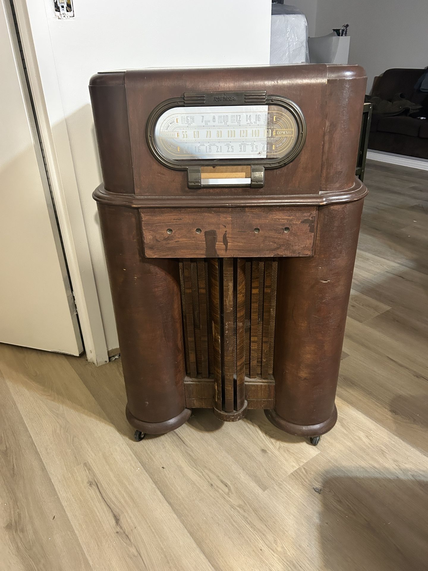 Vintage RCA Radio Model 19k