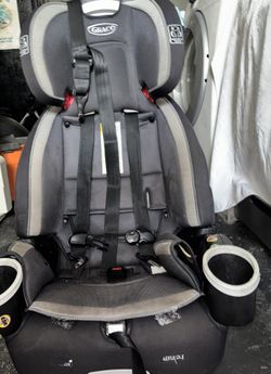 Graco Forever Child Car Seat.