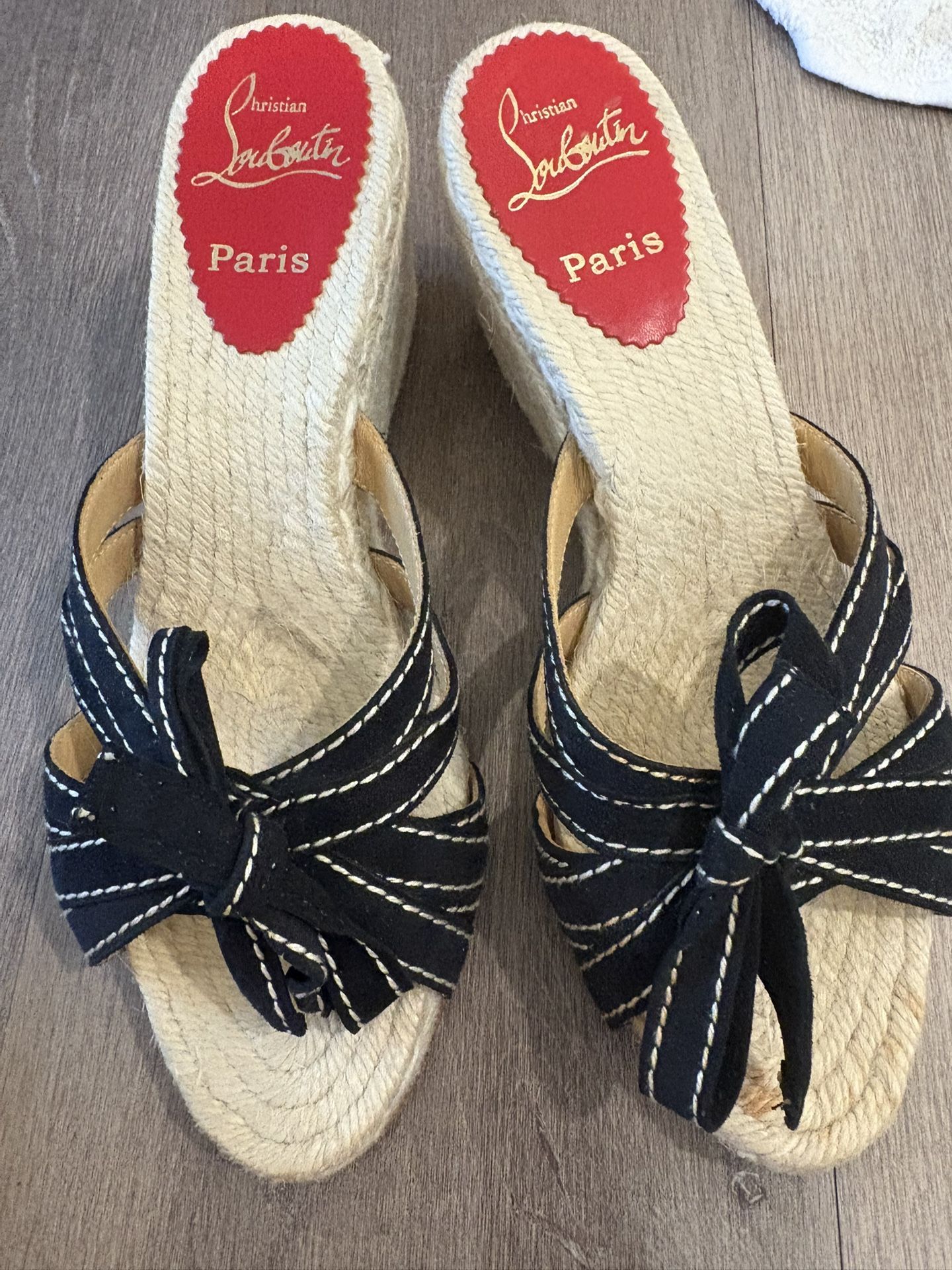 Christian Louboutin Size 39 Wedges