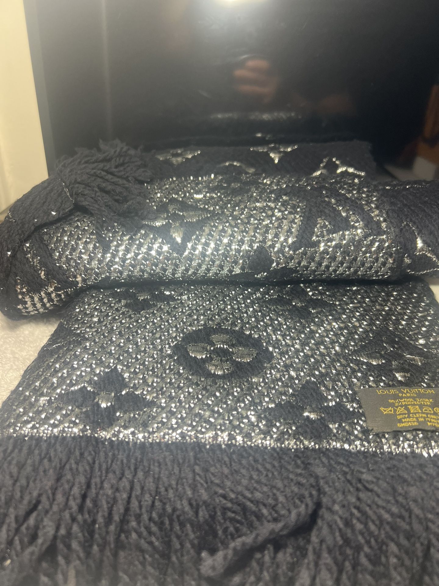 Louis Vuitton Silk Twilly Scarf for Sale in Denver, CO - OfferUp