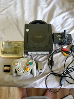 Nintendo Gamecube console lot w/ WaveBird wireless controller,  251 block memory card, cables and picoloader (DM for details)