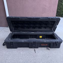 Roam Adventure Co 95 L rugged case