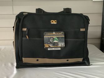 CLC Leathercraft 1539 50 pocket tool bag