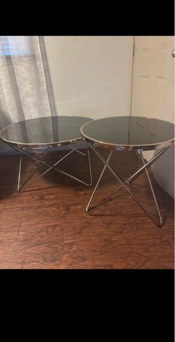 MUST GO (First come, first serve) - Coffee table & Side table