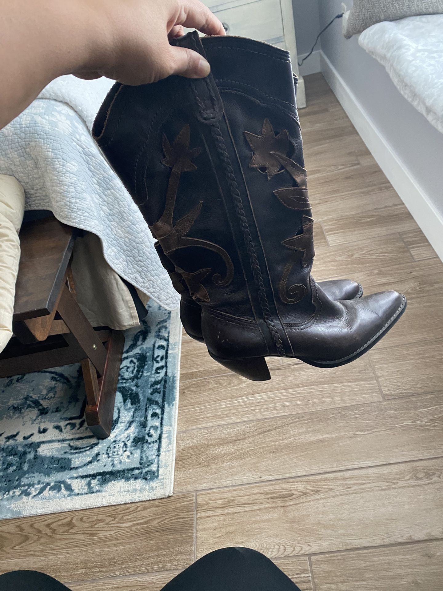 Cowgirl Boots Size 7