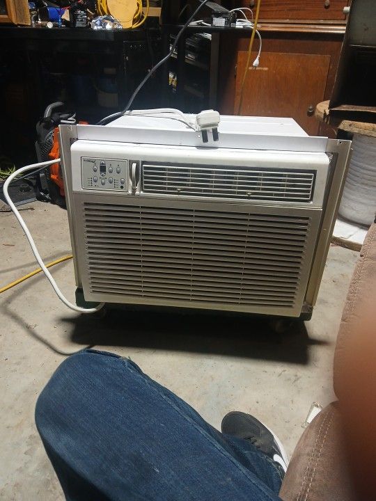 Heat & Ac Combo Window Unit