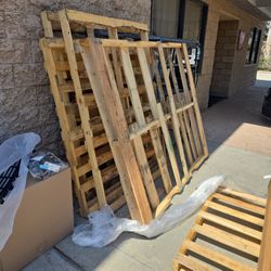6 Wooden Pallets 