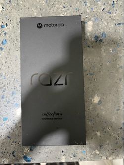 2025 Motorola razr World Cup