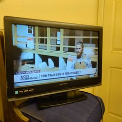 Compact TV and Antenna Bundle