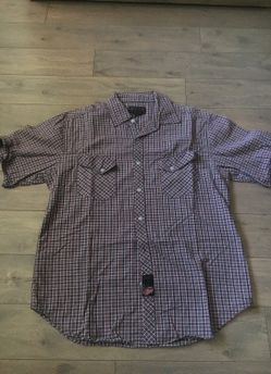 Men's Vans short sleeve button shirt