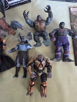 Action Figurines Bundle