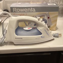 NEW Rowenta Powerglide 2 iron Model DM253 with original box and manual (SEE PHOTOS)!!
