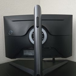 Samsung Odyssey G7 QLED Monitor 