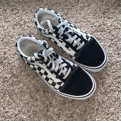Vans Women’s Size 7.5. In Great Condition