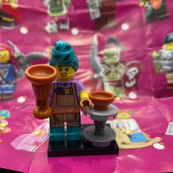 Series 24 Minifigure