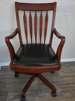 Vintage Arrowback Office Chair