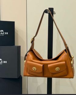 Coach  purse