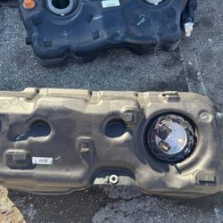 18-24 BMW X3 G01 FUEL GAS TANK RESERVOIR OEM