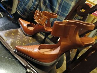 Brand new shoes women shoes