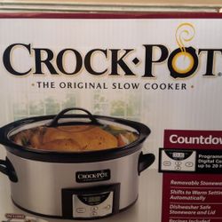  Brand New Sealed in Box Never Used Crock Pot  Great deal!!!!