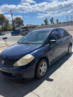 2009 Nissan versa