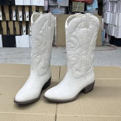 Woman Boots