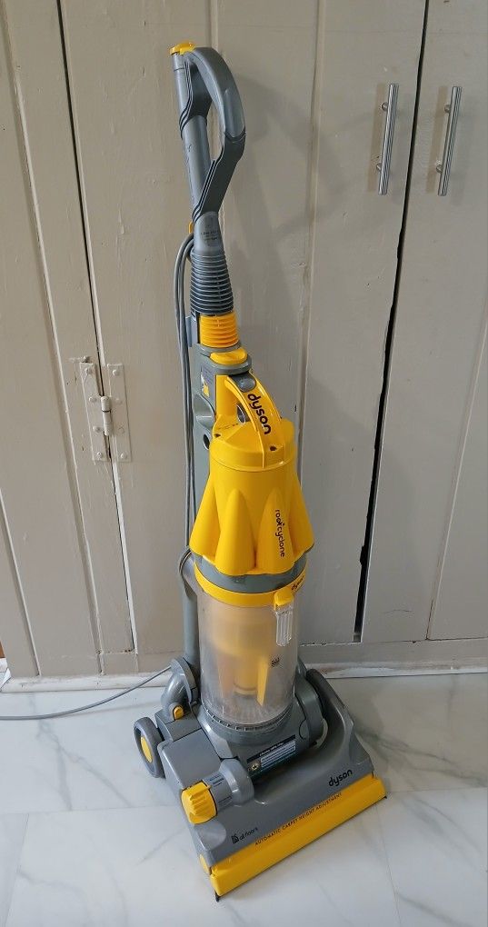 Dyson DC07 Root Cyclone All-Floors upright Vacuum Cleaner