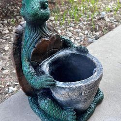 Turtle pot 