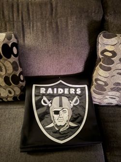 Raiders queen size blanket/comforter